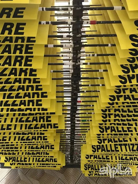 Stickers and pre-spaced lettering – photo 1